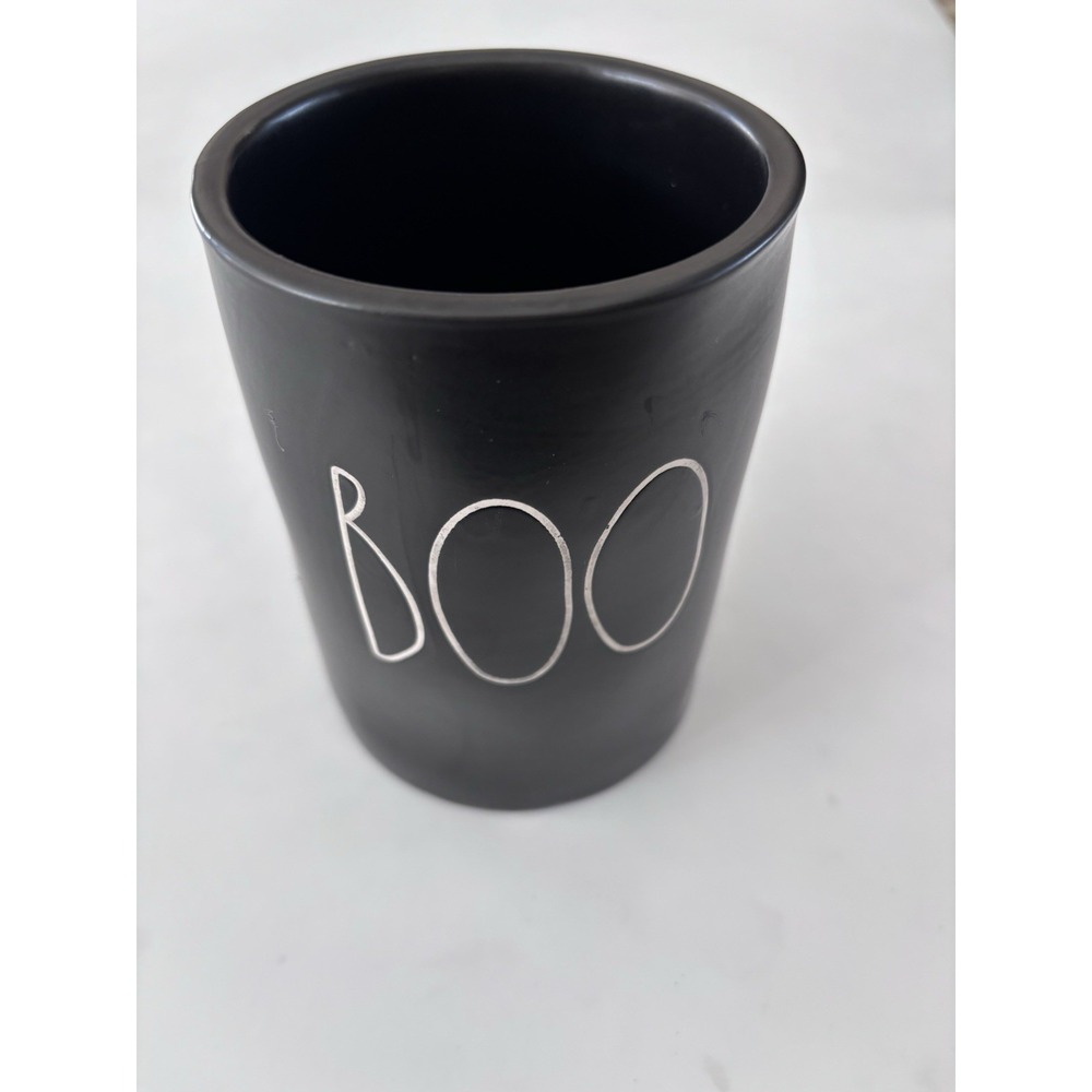 Ray Dunn Artesian Collection, Boo. Was A Candle. 3327.